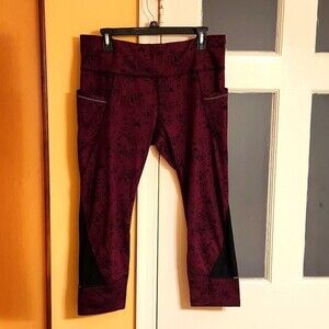 Athleta "Floral Garden Relay 2.0" Purple & Black Print Cropped Leggings Size L